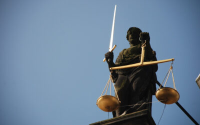 How to find the right law firm to join near me?